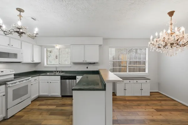 $240,000 | 218 Oxford Drive, Conroe, TX 77303