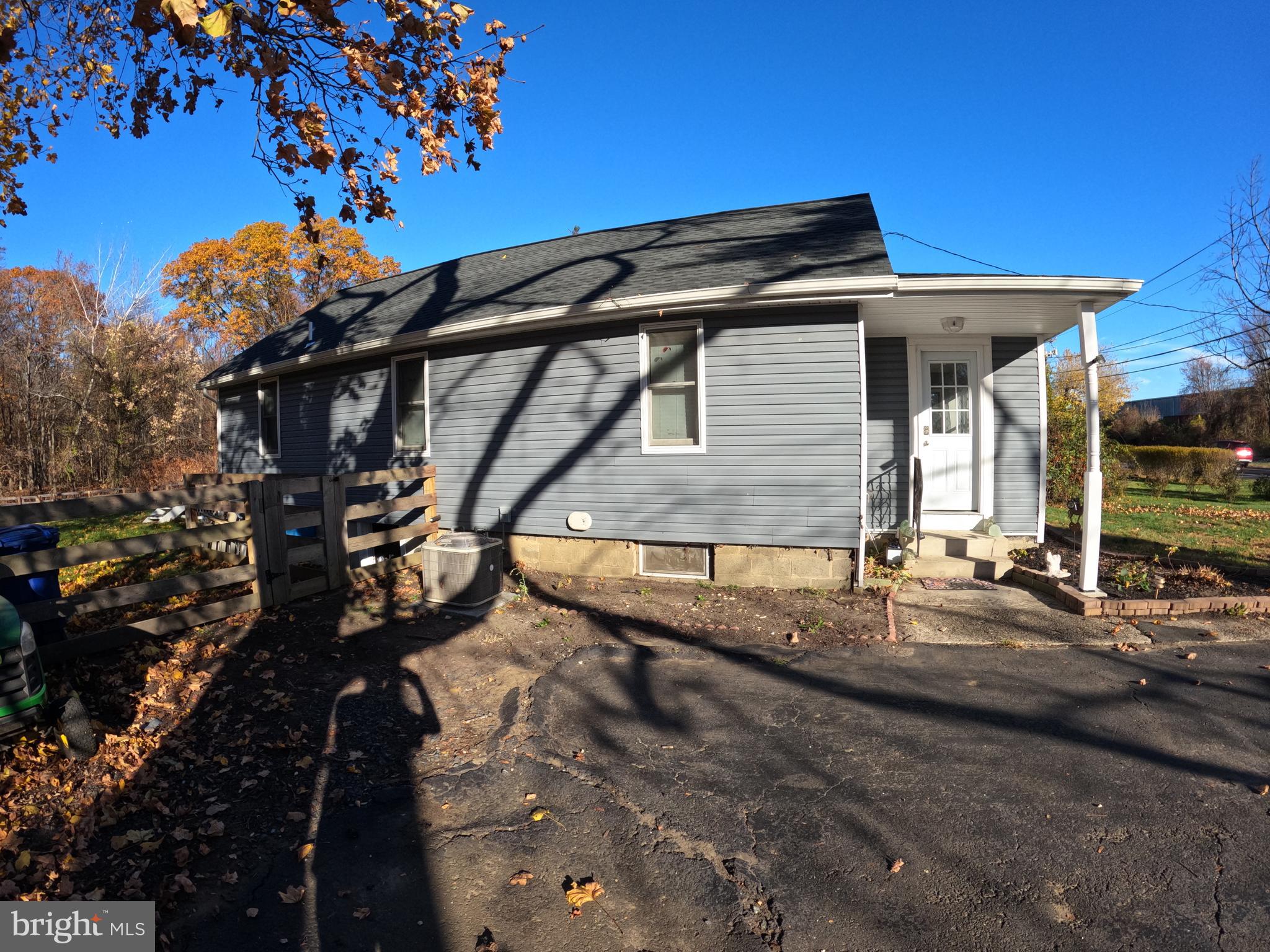 2931 Marne Highway Mount Laurel, NJ 08054 - Photo 4 of 47