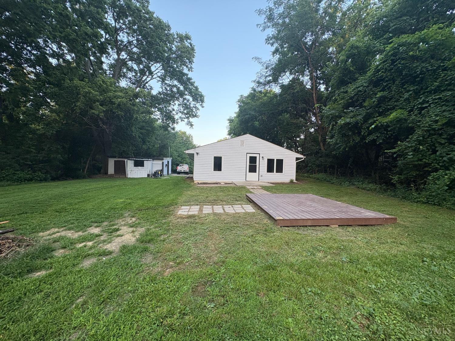 5957 Price Road Milford, OH 45150 - Photo 4 of 30
