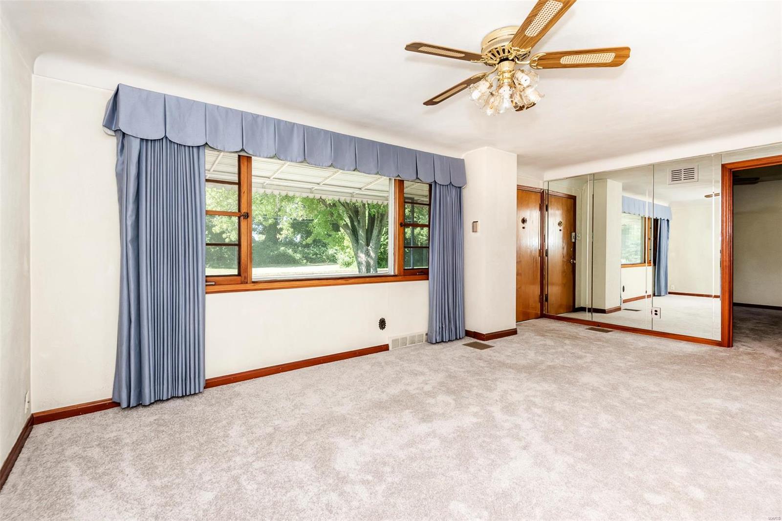 3803 Weber Road St. Louis, MO 63125 - Photo 2 of 45 Gallery Image 2