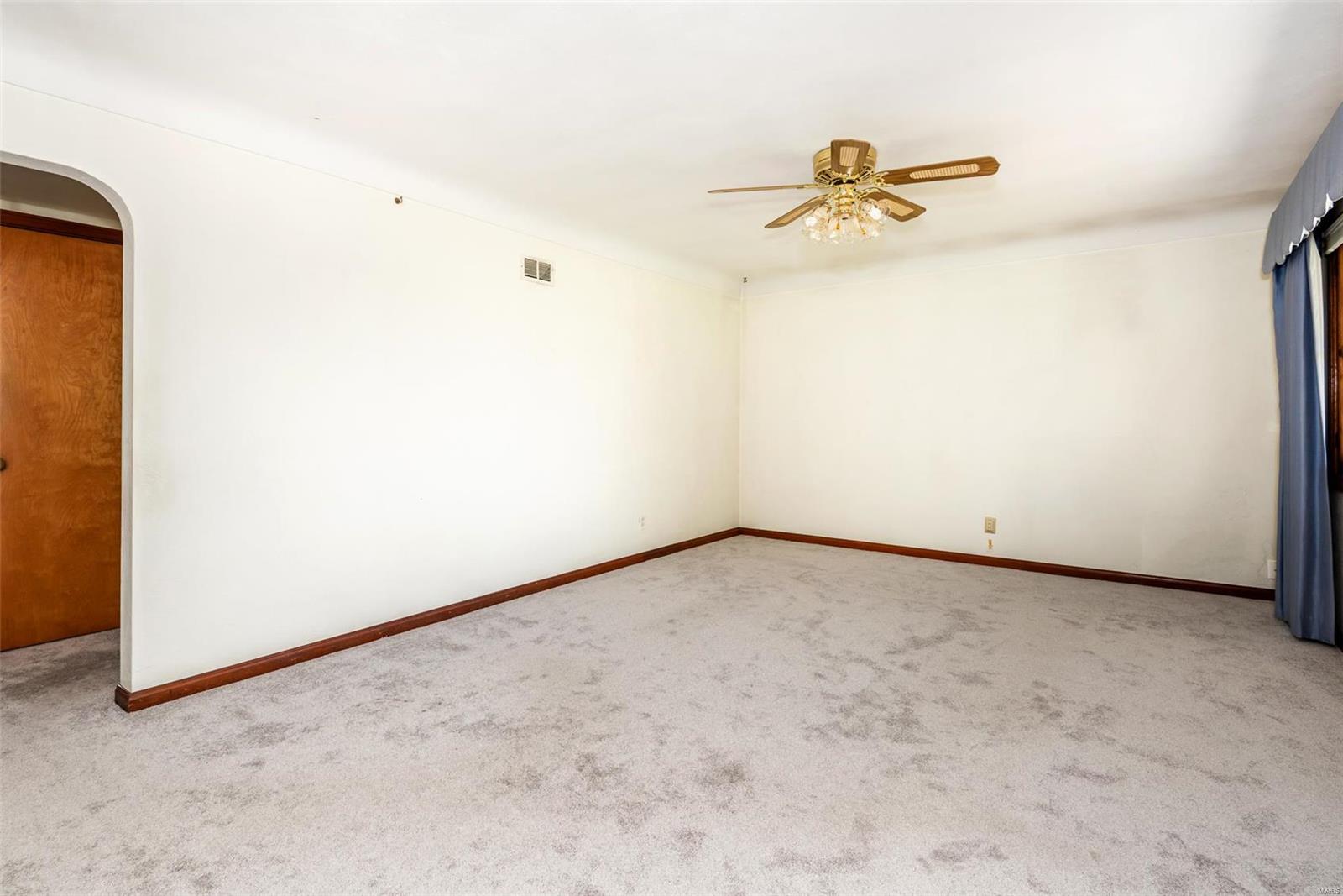 3803 Weber Road St. Louis, MO 63125 - Photo 3 of 45 Gallery Image 3