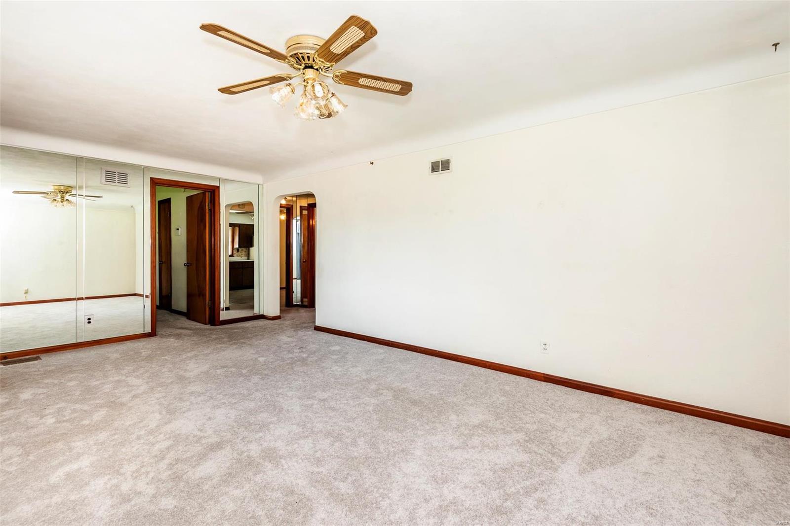 3803 Weber Road St. Louis, MO 63125 - Photo 4 of 45 Gallery Image 4