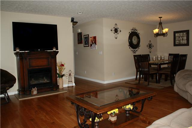 605 Gunn Lane Springfield, TN 37172 - Photo 14 of 14 Open floorplan