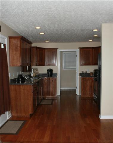 605 Gunn Lane Springfield, TN 37172 - Photo 3 of 14 Spacious Kitchen with plenty of cabinets and countertop space