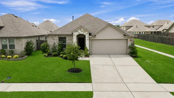 $334,900 | 21431 Petherton Drive, Tomball, TX 77375