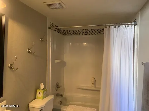 $3,000 | 1402 South Jentilly Lane, Unit 104, Tempe, AZ 85281