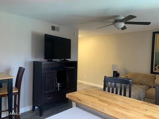 1402 South Jentilly Lane, Unit 104 Tempe, AZ 85281 - Photo 9 of 32 IMG_9794