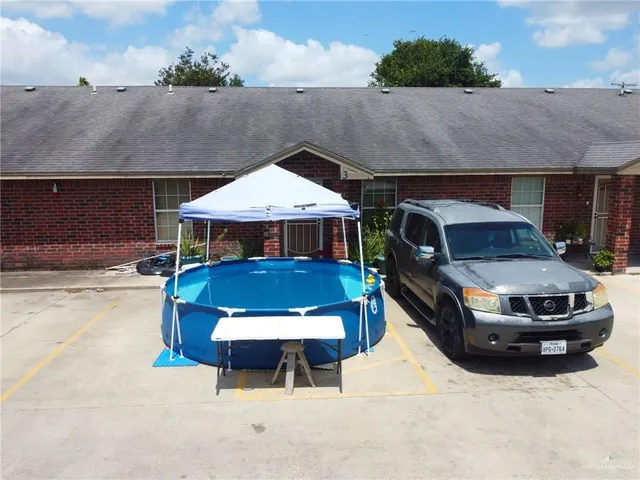 $670,000 | 905 South Avenue, Donna, TX 78537