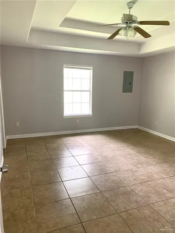 $670,000 | 905 South Avenue, Donna, TX 78537