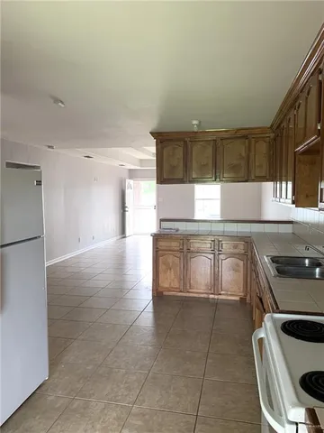 $670,000 | 905 South Avenue, Donna, TX 78537