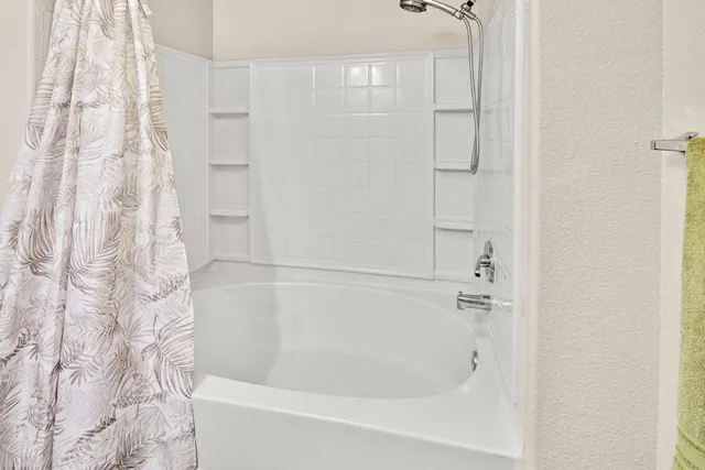 $305,000 | 10001 Woodcreek Oaks Boulevard, Unit 1433, Roseville, CA 95747