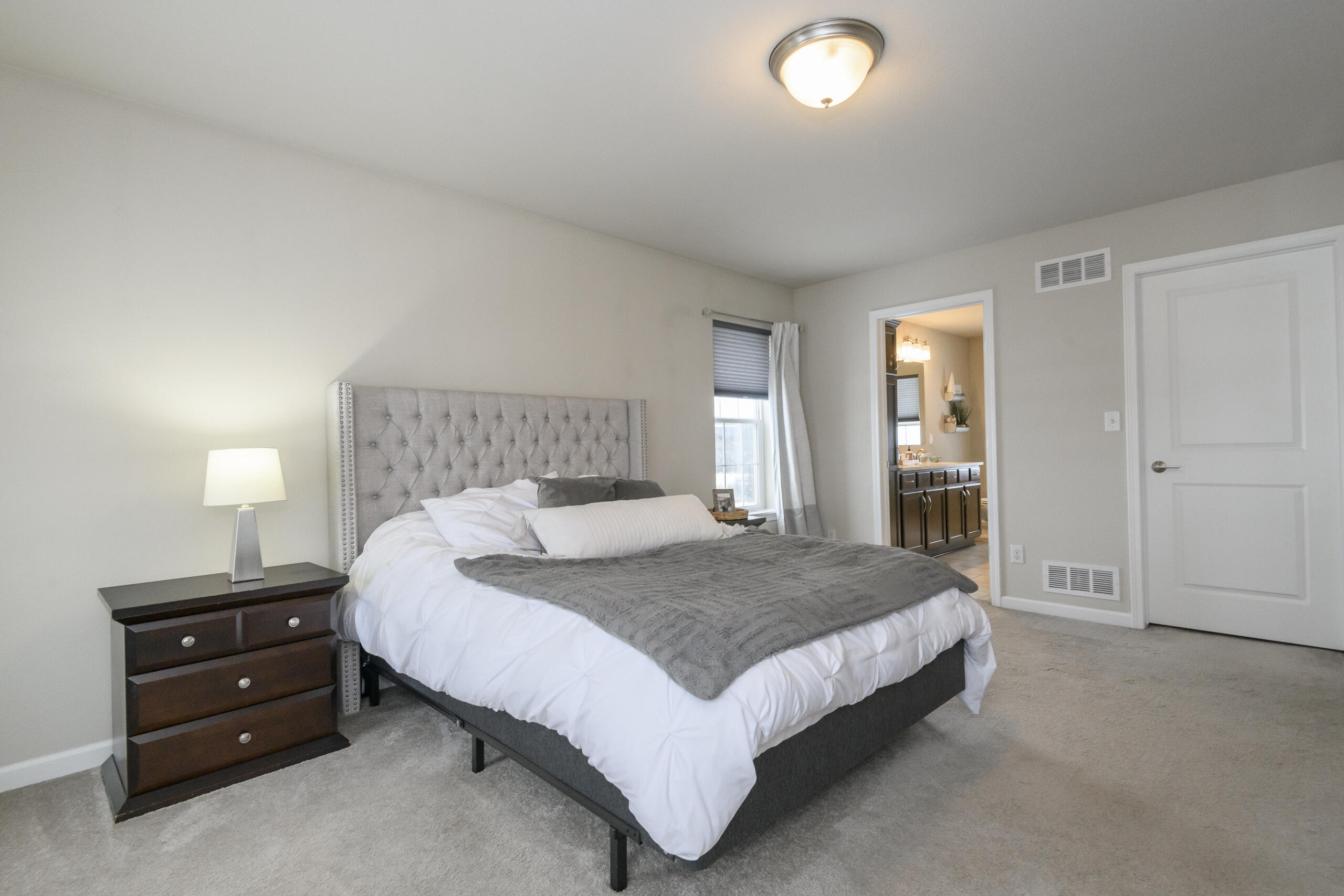 3513 Olde Howell Road Waukesha, WI 53188 - Photo 21 of 46 3513 Olde Howell-26
