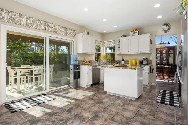 $900,000 | 4801 Cardiff Bay Drive, Oceanside, CA 92057