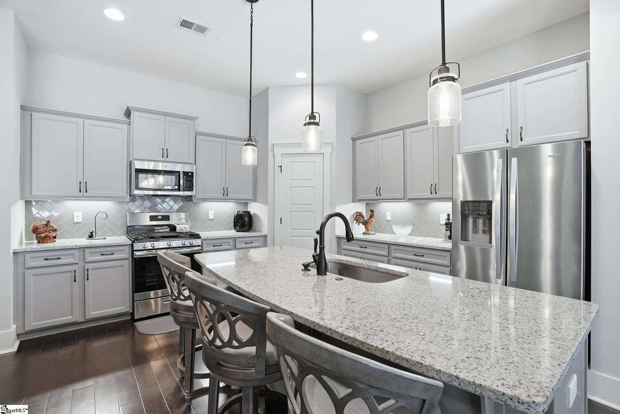 12 Moray Place Simpsonville, SC 29681 - Photo 5 of 46
