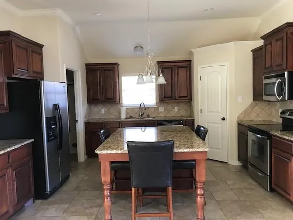 $2,895 | 618 Swift Water Drive, Abilene, TX 79602