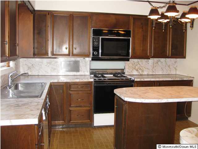 21 Wyckham Road Tinton Falls, NJ 07724 - Photo 3 of 3 Additional Photo
