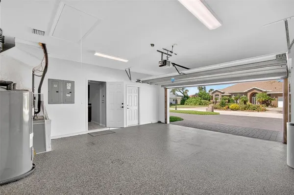 $899,000 | 16 Julie Drive, Ormond Beach, FL 32176
