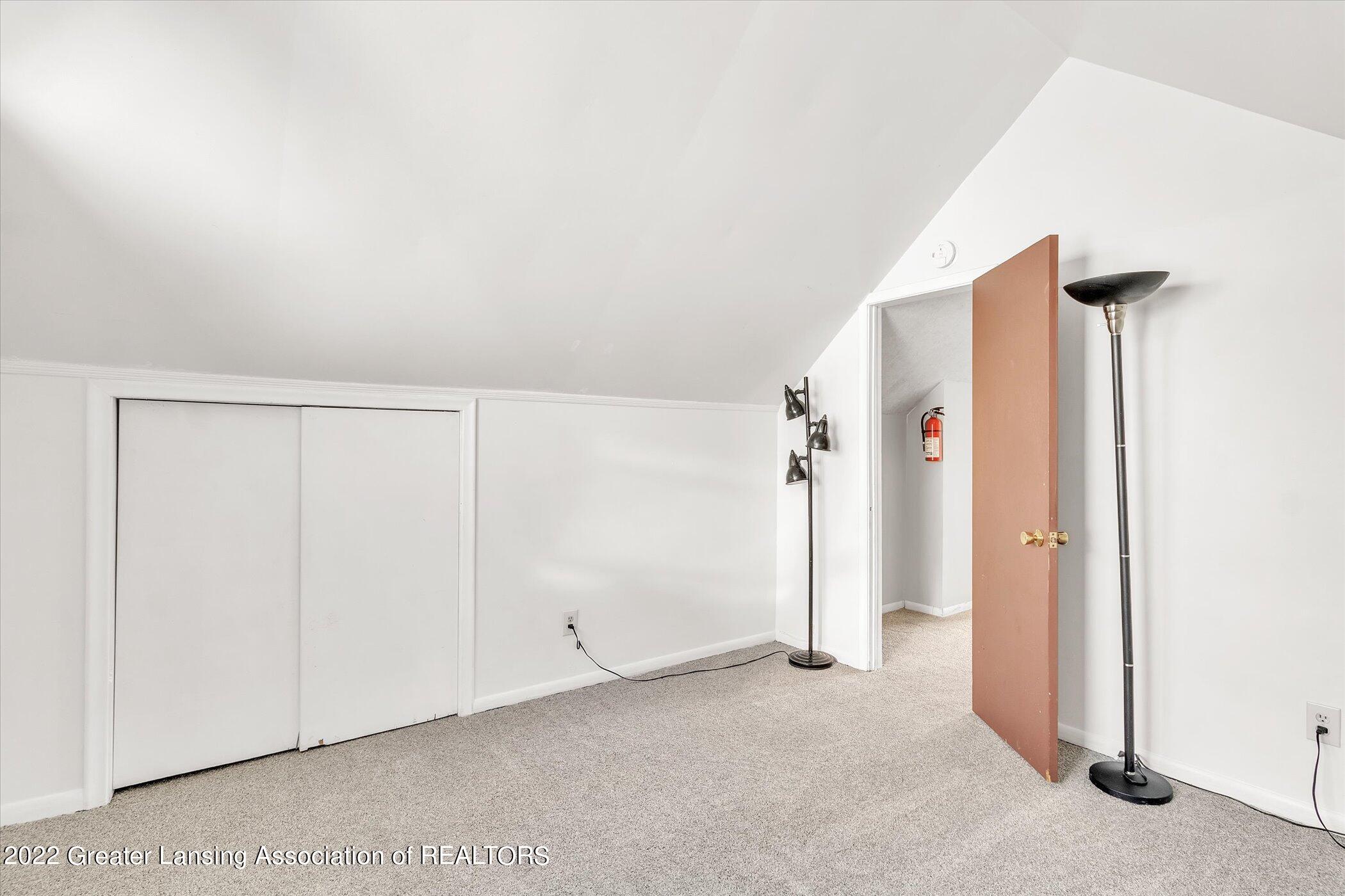 523 East Cavanaugh Road Lansing, MI 48910 - Photo 29 of 47 26-523-E-Cavanaugh-Rd-WindowStill-Real-E