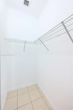 $3,000 | 8964 West Flagler Street, Unit 206, Miami, FL 33174