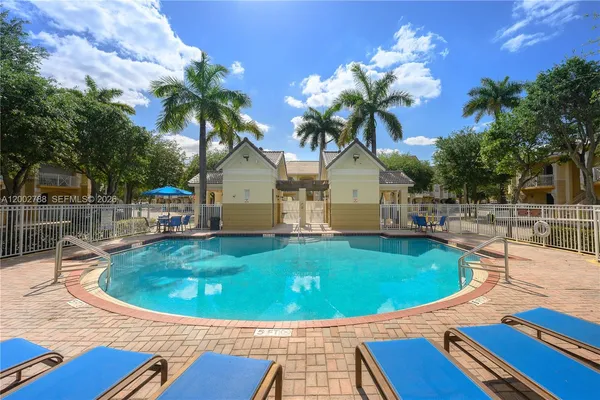 $3,000 | 8964 West Flagler Street, Unit 206, Miami, FL 33174