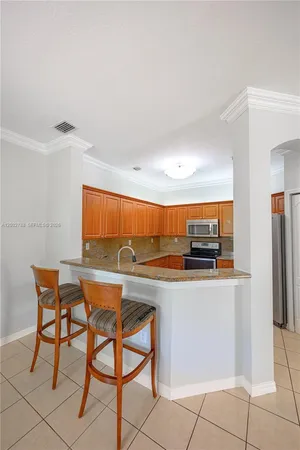 $3,000 | 8964 West Flagler Street, Unit 206, Miami, FL 33174
