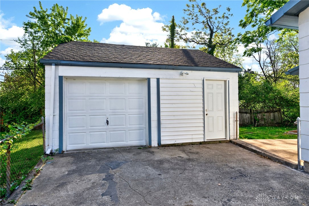 2930 Robin Road Kettering, OH 45409 - Photo 30 of 48 Gallery Image 30