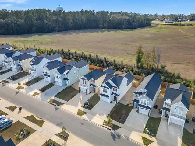 $387,500 | 3707 Meadow Vista Lane, Tallahassee, FL 32308