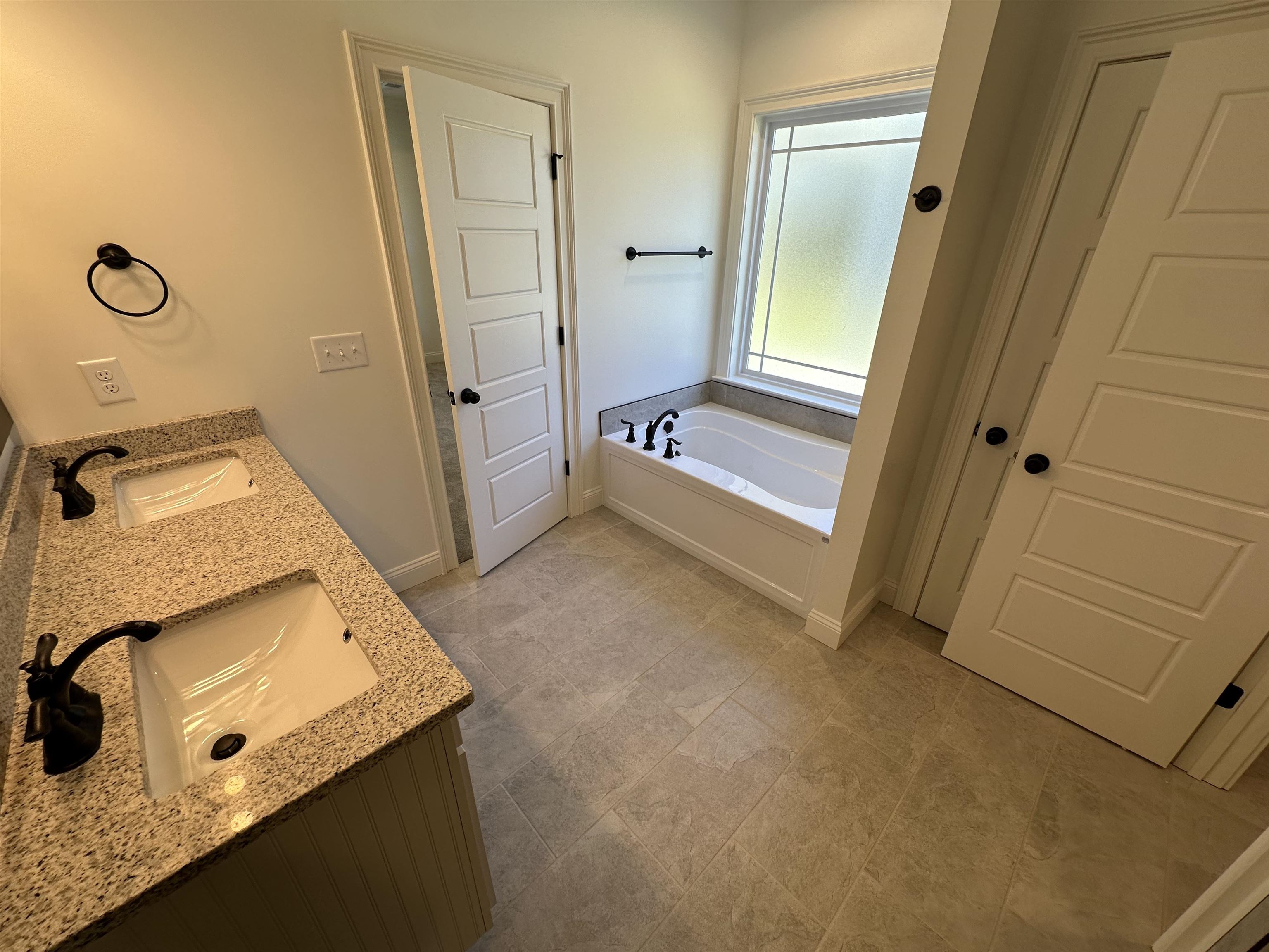 1093 Caldwell Road Campobello, SC 29322 - Photo 11 of 20