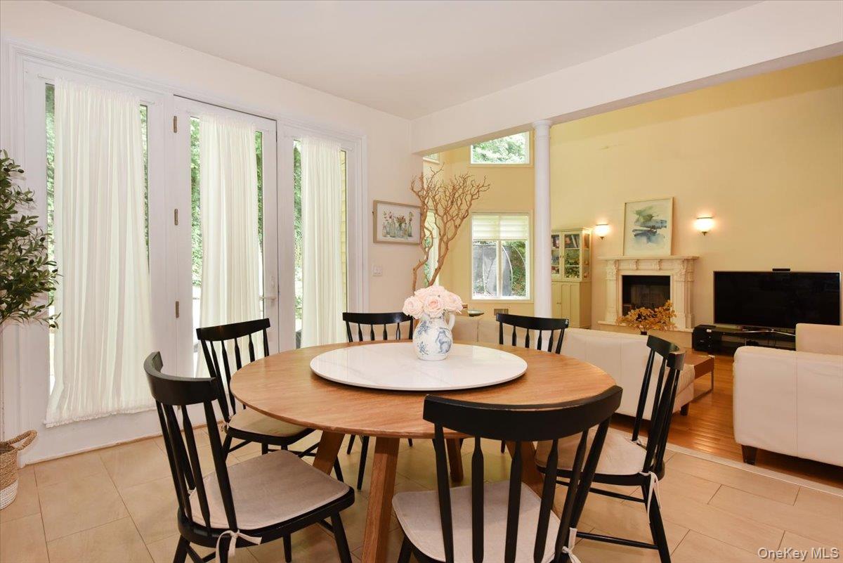 245 Harbor Hill Road Roslyn, NY 11576 - Photo 19 of 33