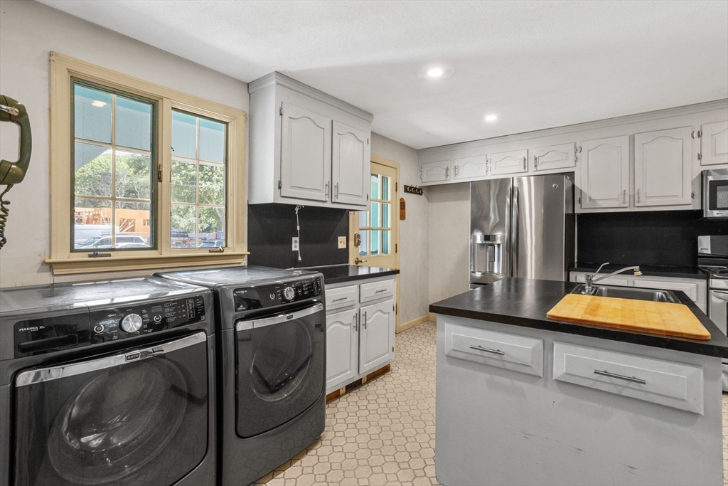 25 Manor Way Barnstable, MA 02655 - Photo 10 of 40