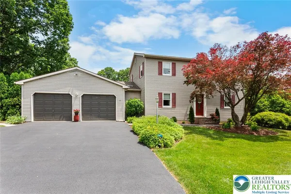 $539,000 | 222 South Franklin Street, Pen Argyl, PA 18072