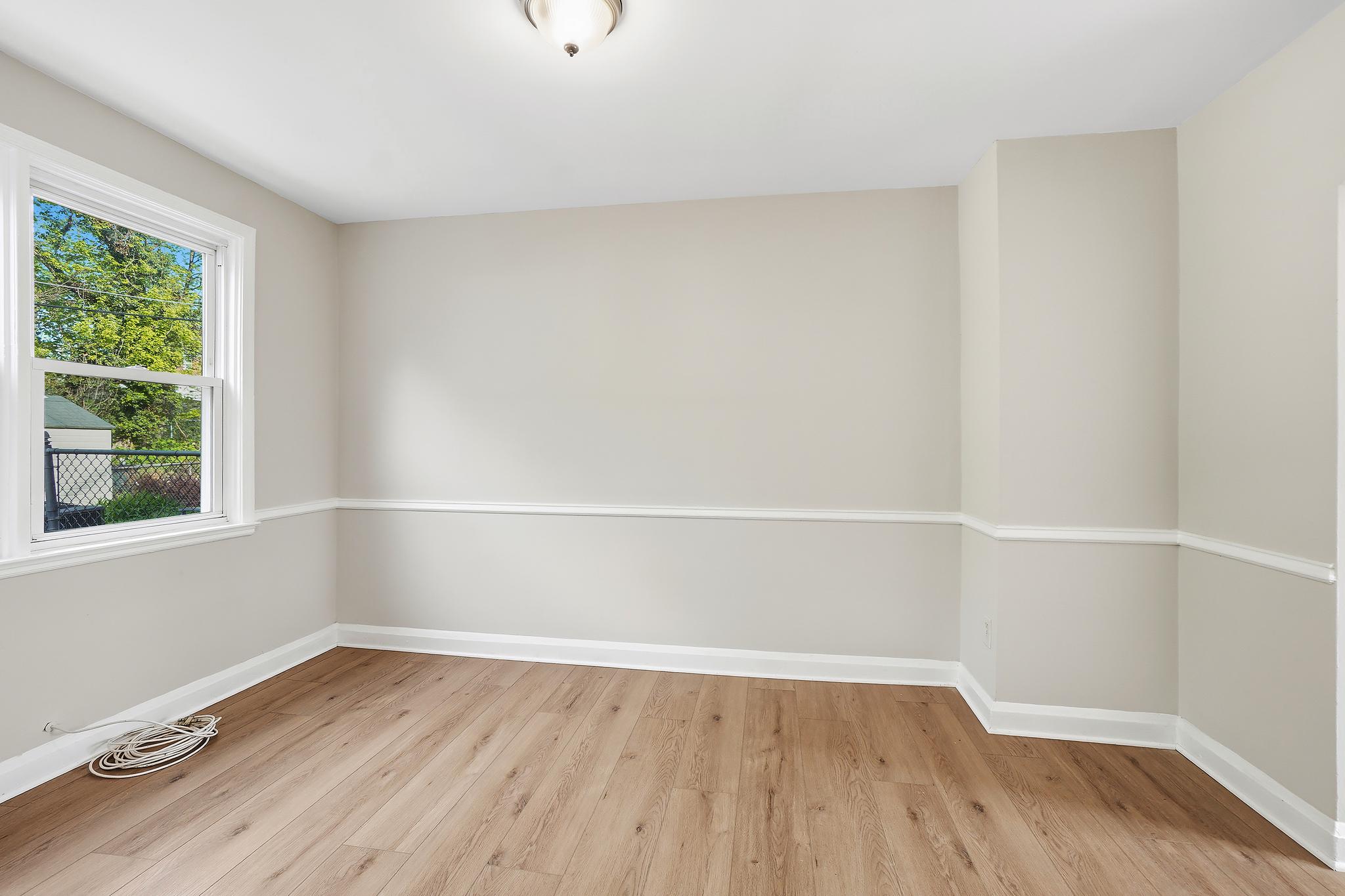162 Cherrydell Road Baltimore, MD 21228 - Photo 9 of 31 Dining Room