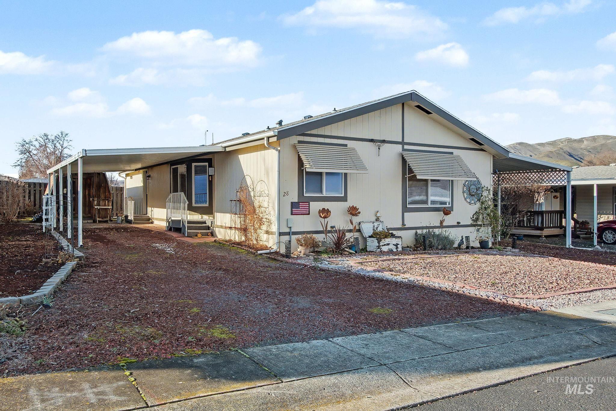 1430 Chestnut Street, Unit 28 Clarkston, WA 99403 - Photo 28 of 34 View of front of property featuring 2 carports