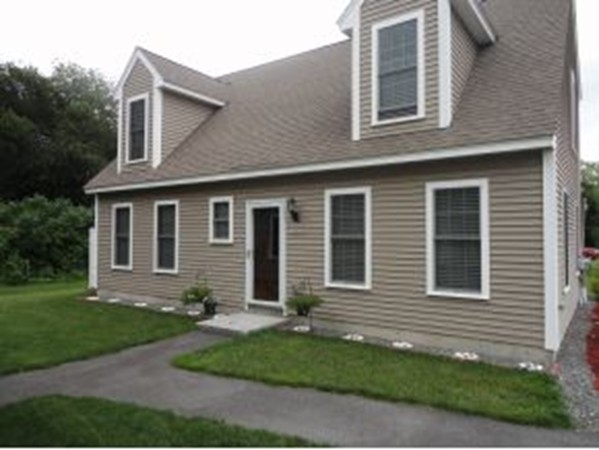 426 Winnacunnet Road, Unit 3 Hampton, NH 03842 - Photo 1 of 15