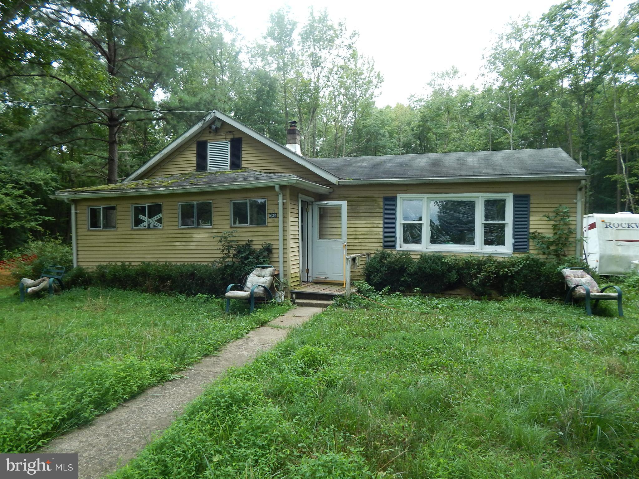 Exterior (Front)