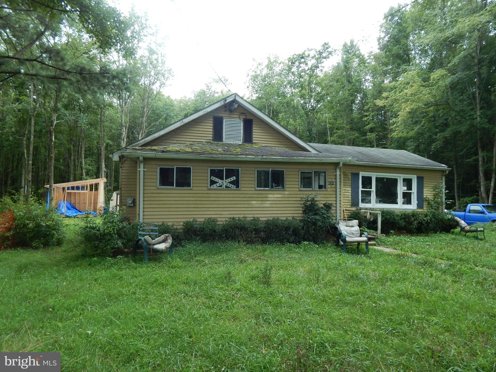 Exterior (Front)