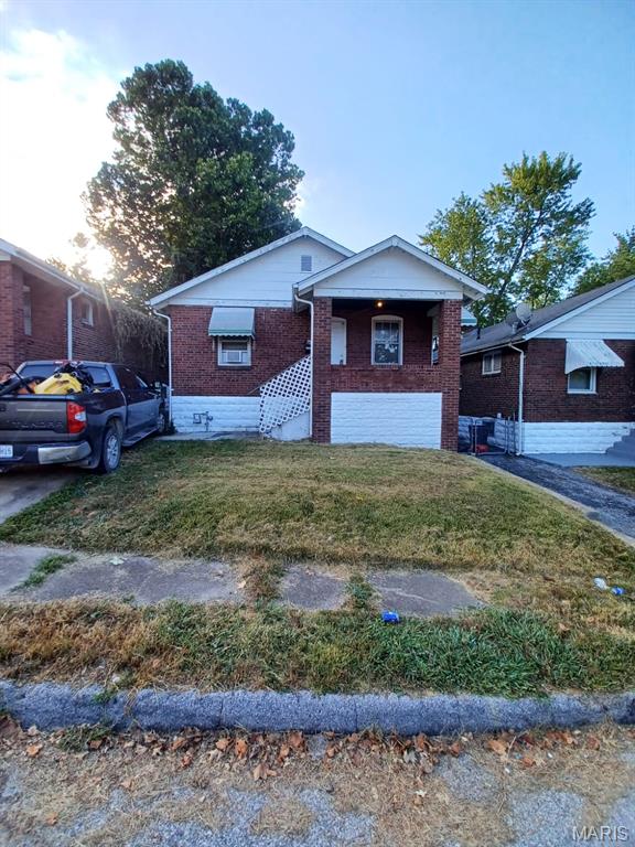 8328 Strathmore Place Jennings, MO 63136 - Photo 1 of 9
