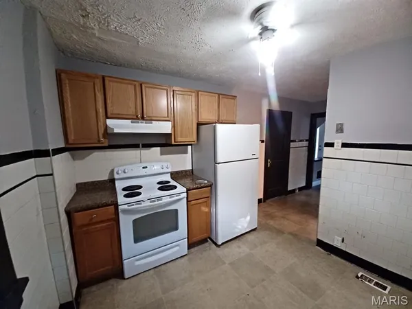 $85,000 | 8328 Strathmore Place, Jennings, MO 63136