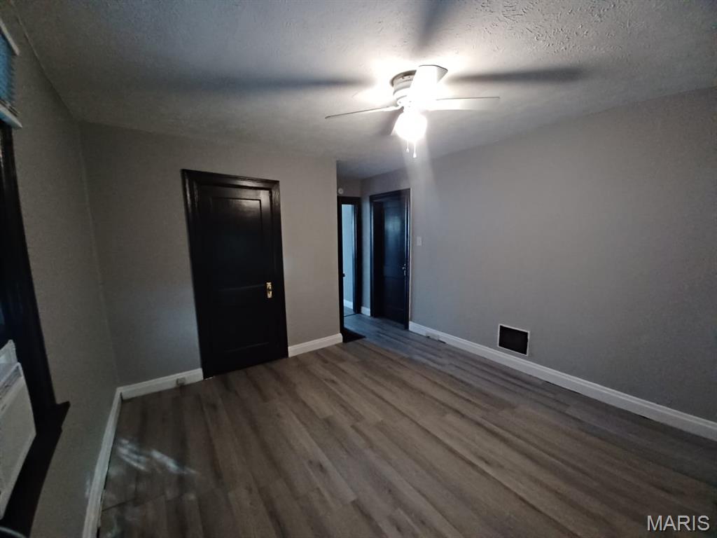 8328 Strathmore Place Jennings, MO 63136 - Photo 4 of 9