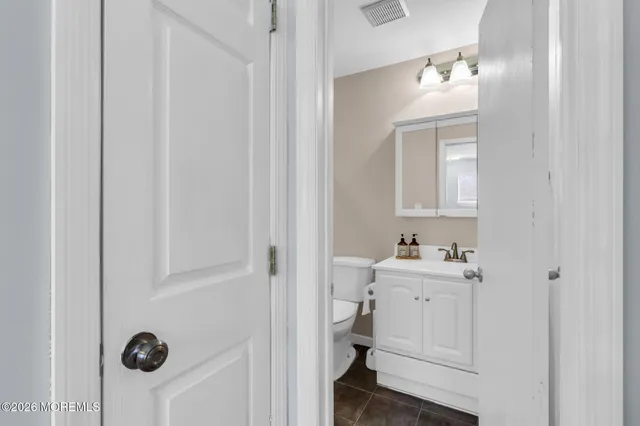 $2,700 | 54 Ellen Heath Drive, Unit 54, Matawan, NJ 07747