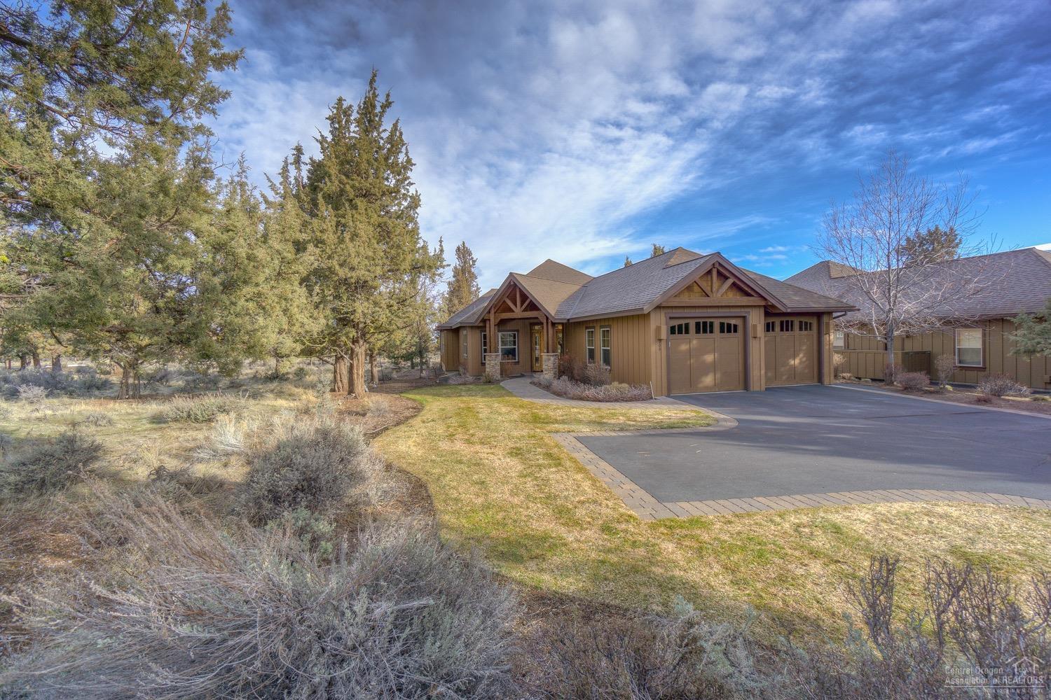 200 Vista Rim Drive Redmond, OR 97756 - Photo 3 of 25 Gallery Image 3
