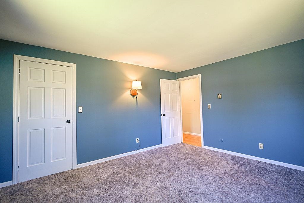 32 Hickory Drive Amherst, NH 03031 - Photo 29 of 38