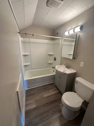 $825 | 383 North Water Avenue, Unit 3, Gallatin, TN 37066