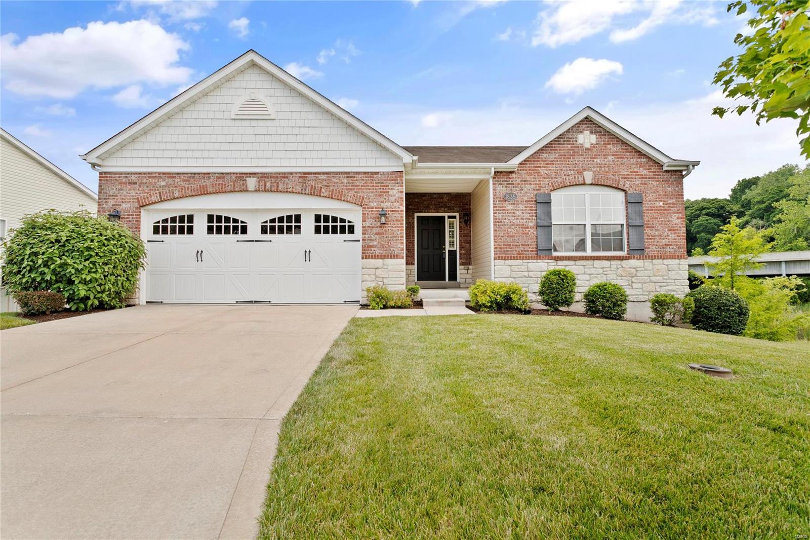 1835 Mill Ridge Court St. Louis, MO 63146 - Photo 1 of 38 Gallery Image 1