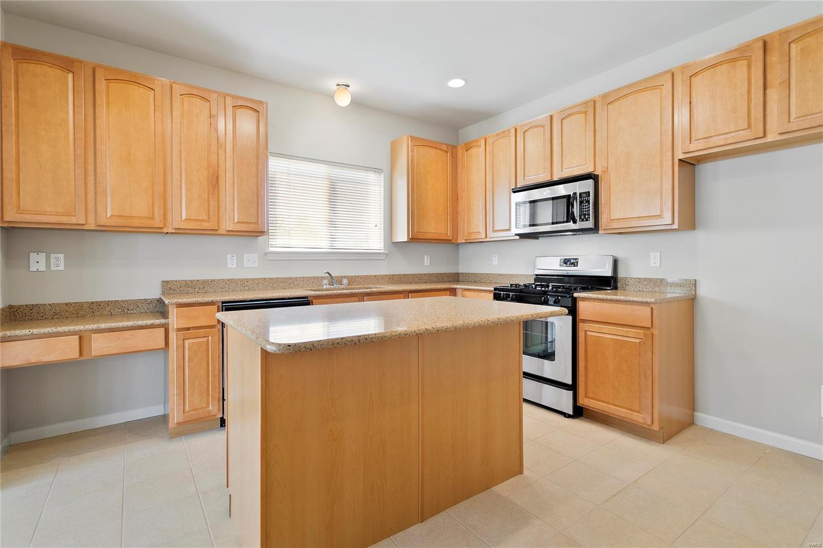 1835 Mill Ridge Court St. Louis, MO 63146 - Photo 13 of 38 Gallery Image 13