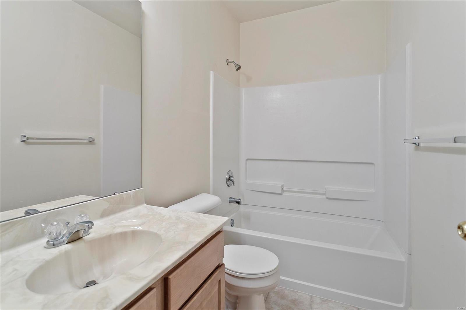1835 Mill Ridge Court St. Louis, MO 63146 - Photo 29 of 38 Gallery Image 29