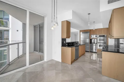 $1,130,000 | 333 Las Olas Way, Unit 2703, Fort Lauderdale, FL 33301