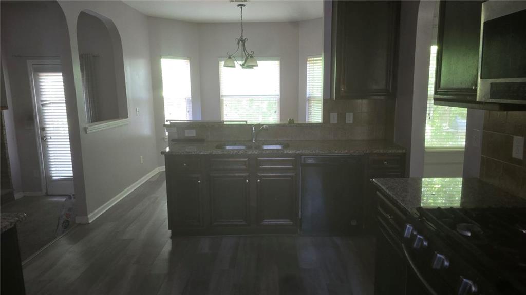 60 Torero Trail Newnan, GA 30263 - Photo 2 of 6