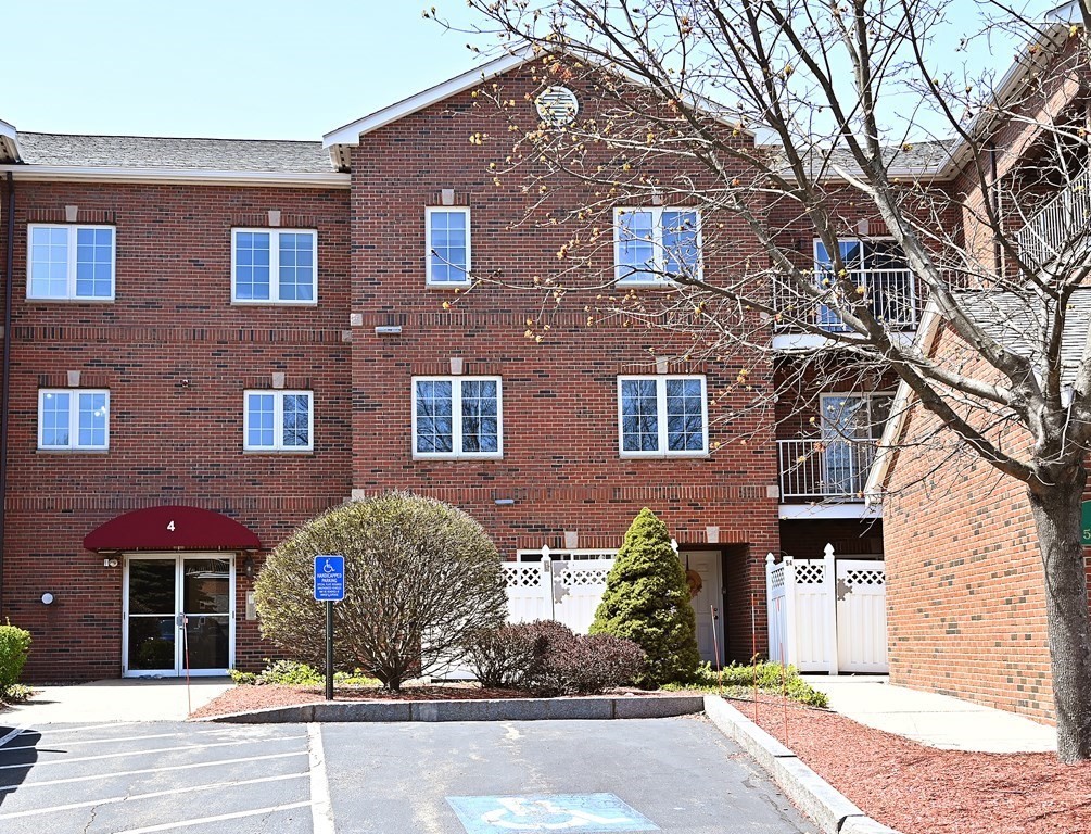 7 Conant Road, Unit 58 Winchester, MA 01890 - Photo 23 of 26 Gallery Image 23