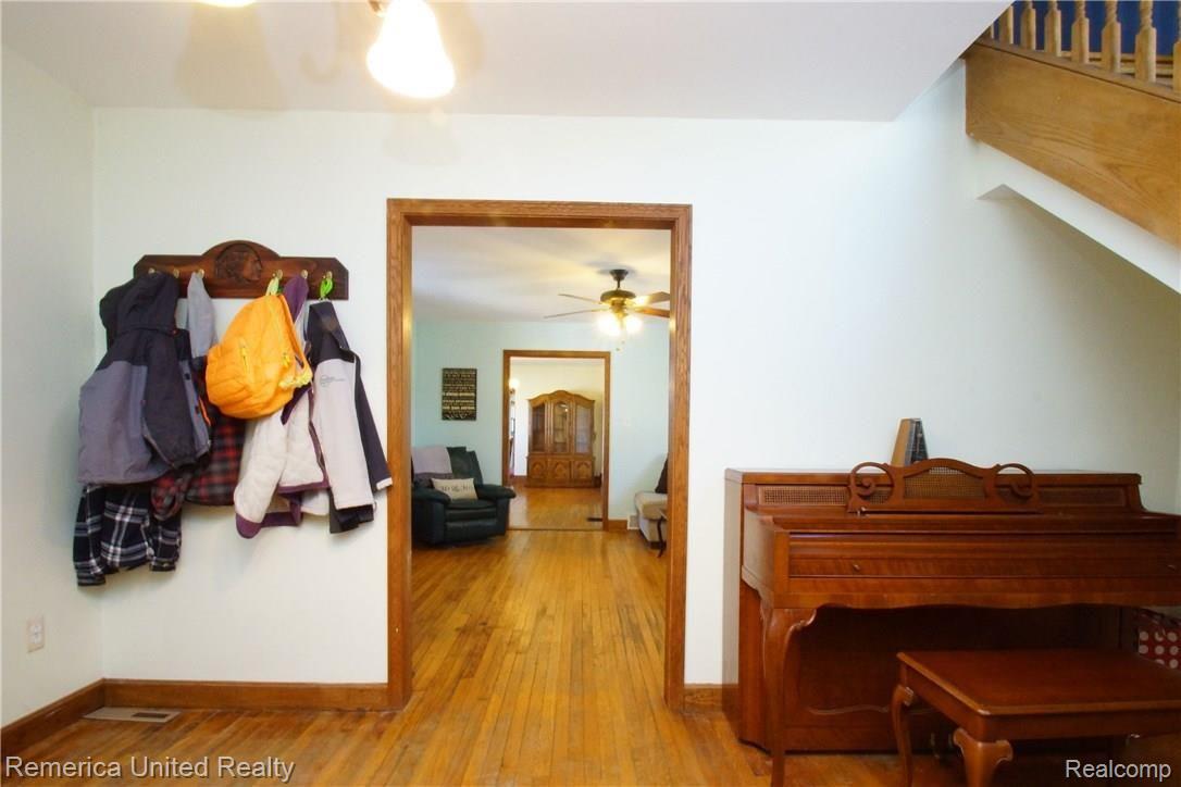 9803 Meskill Road Columbus, MI 48063 - Photo 4 of 44 Meskill011.jpg